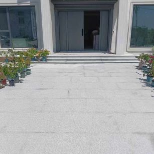 哈尔滨 芝麻白花岗岩地铺石地面铺装