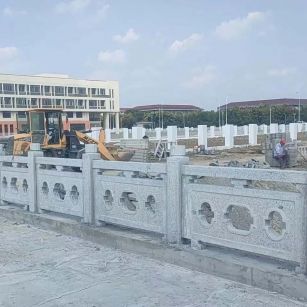 哈尔滨 白麻花岗岩荔枝面河道栏杆