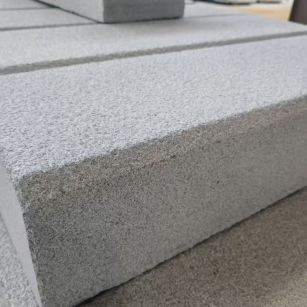 哈尔滨 芝麻灰荔枝面路沿石