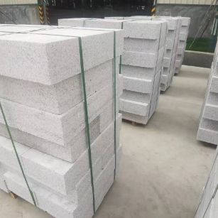 哈尔滨 白麻花岗岩路沿石，立缘石，平缘石，路牙石，道牙石，马路牙子等