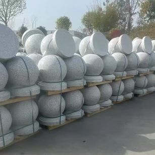 哈尔滨 白麻花岗岩石材圆球，石球，挡车球，隔离球，景观石球，风水球等