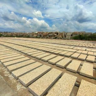 哈尔滨 黄金麻荔枝面花岗岩石材地铺石防护中