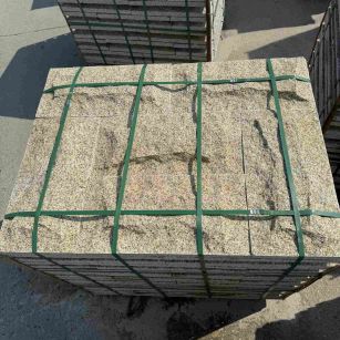 哈尔滨 黄金麻花岗岩石材自然面蘑菇石成品