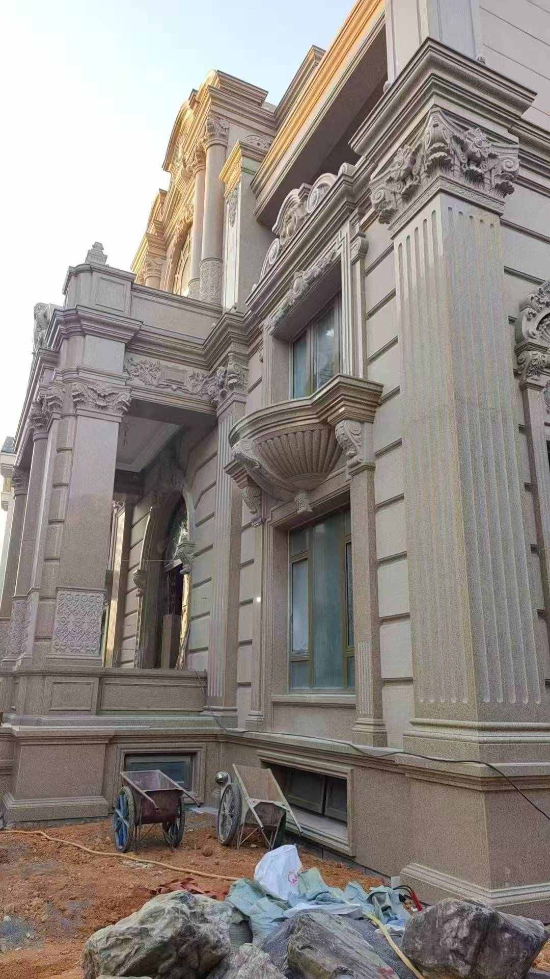 哈尔滨 黄金麻花岗岩光面别墅外墙干挂施工完成