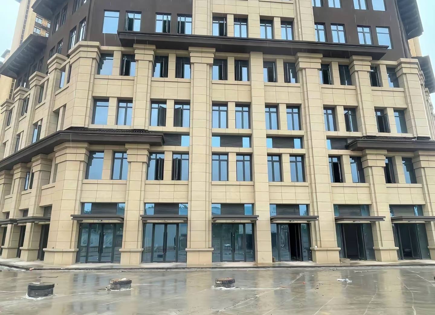 哈尔滨 黄金麻花岗岩荔枝面小区外墙干挂