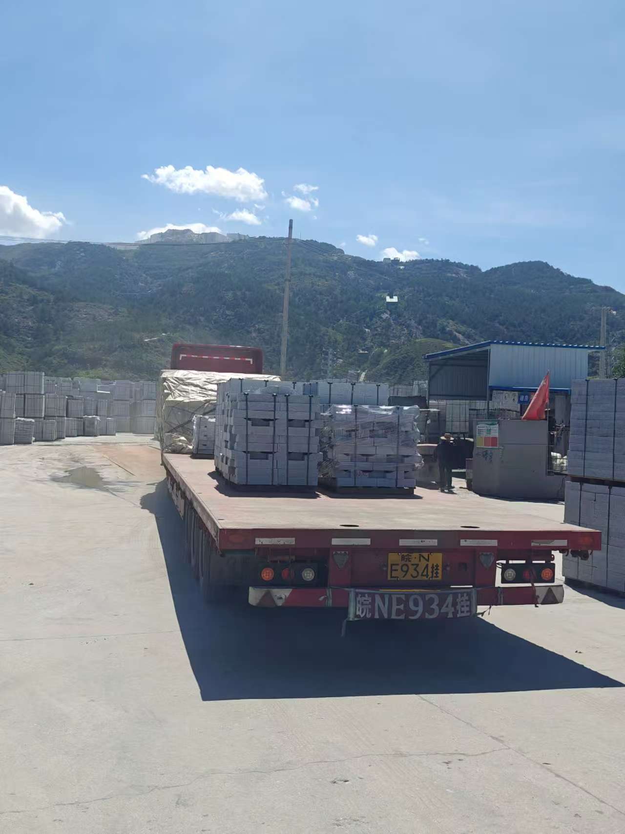 哈尔滨 芝麻白仿形路沿石，直形路沿石