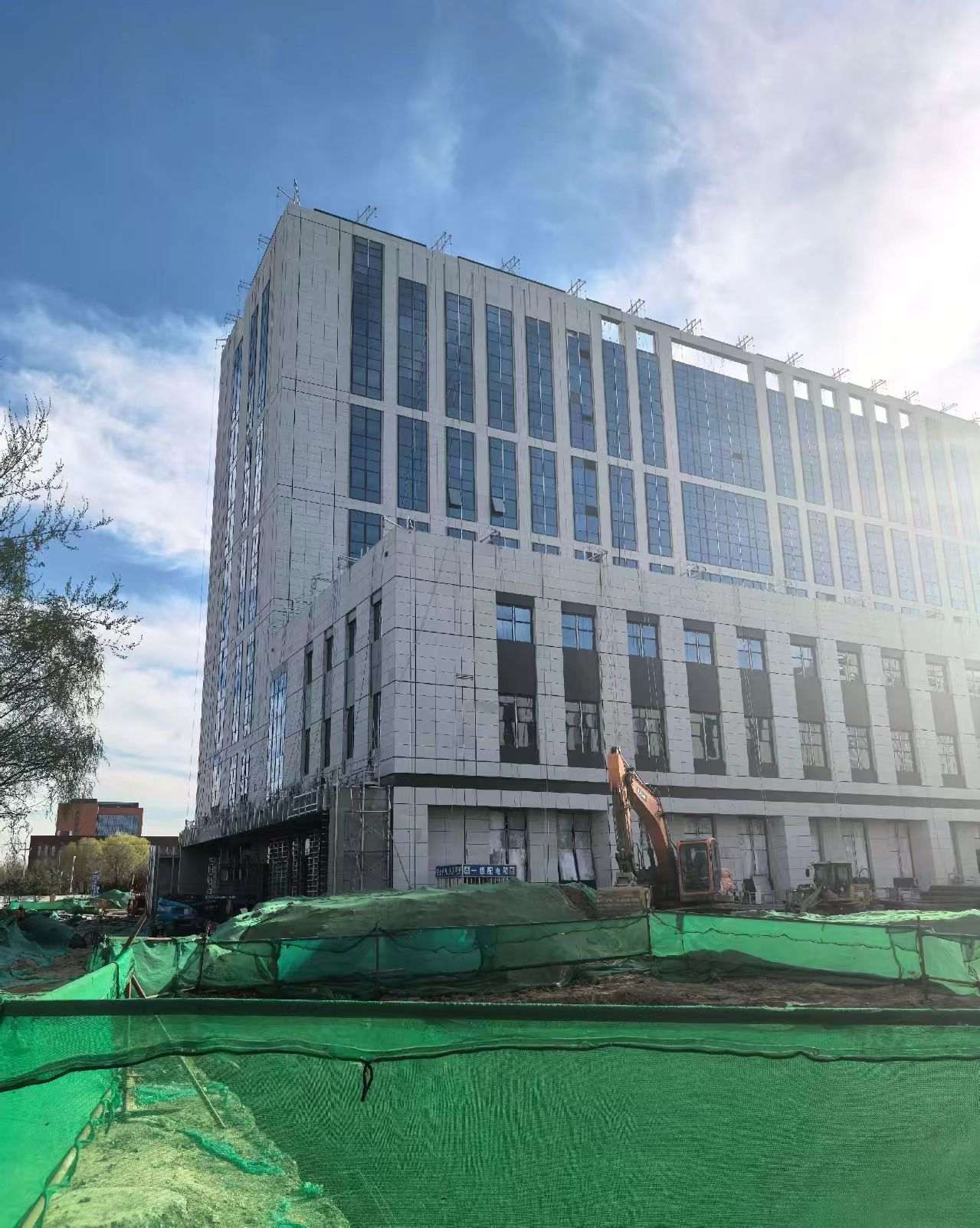 哈尔滨 白麻花岗岩石材外墙干挂