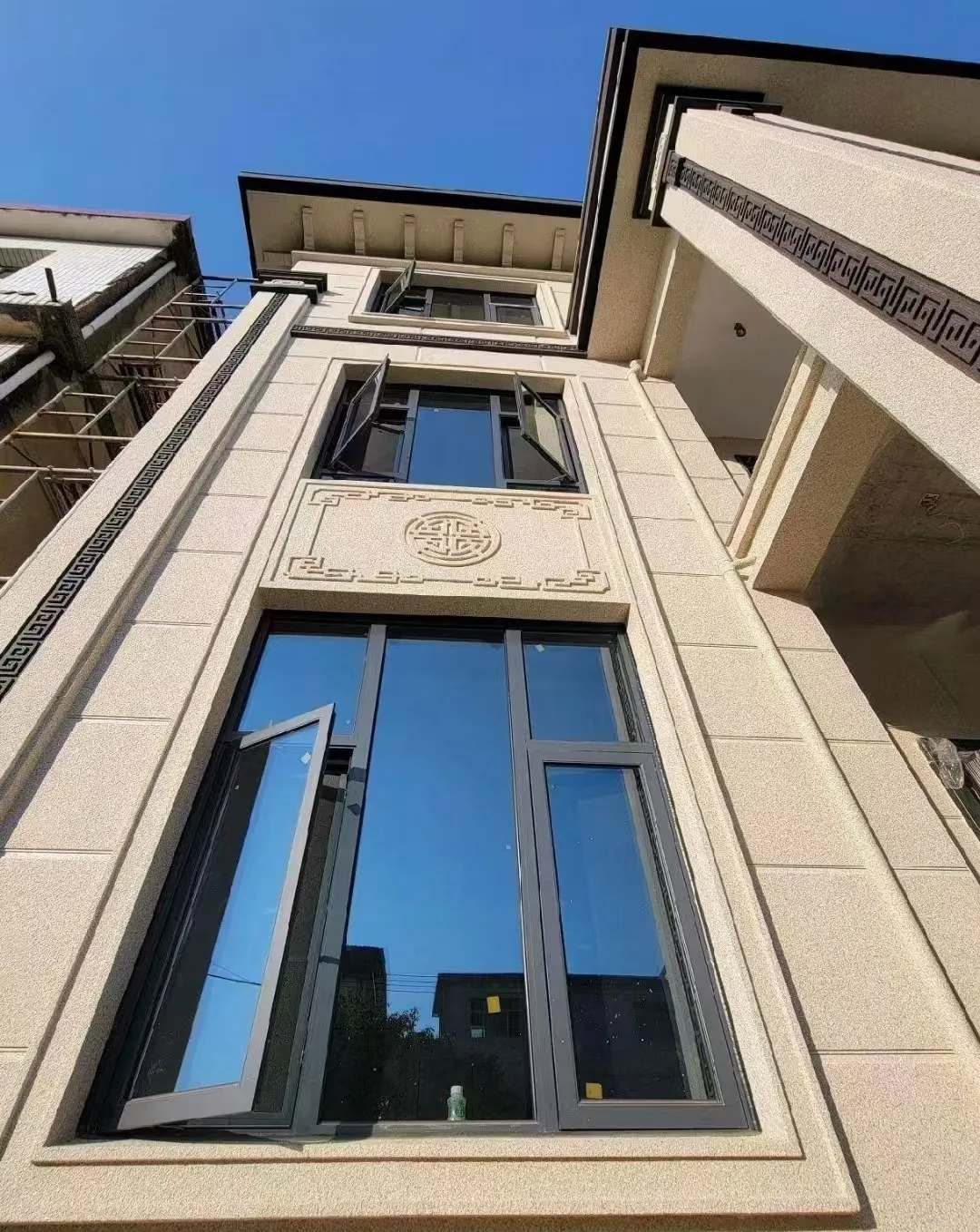 哈尔滨 黄金麻荔枝面别墅外墙干挂效果展示