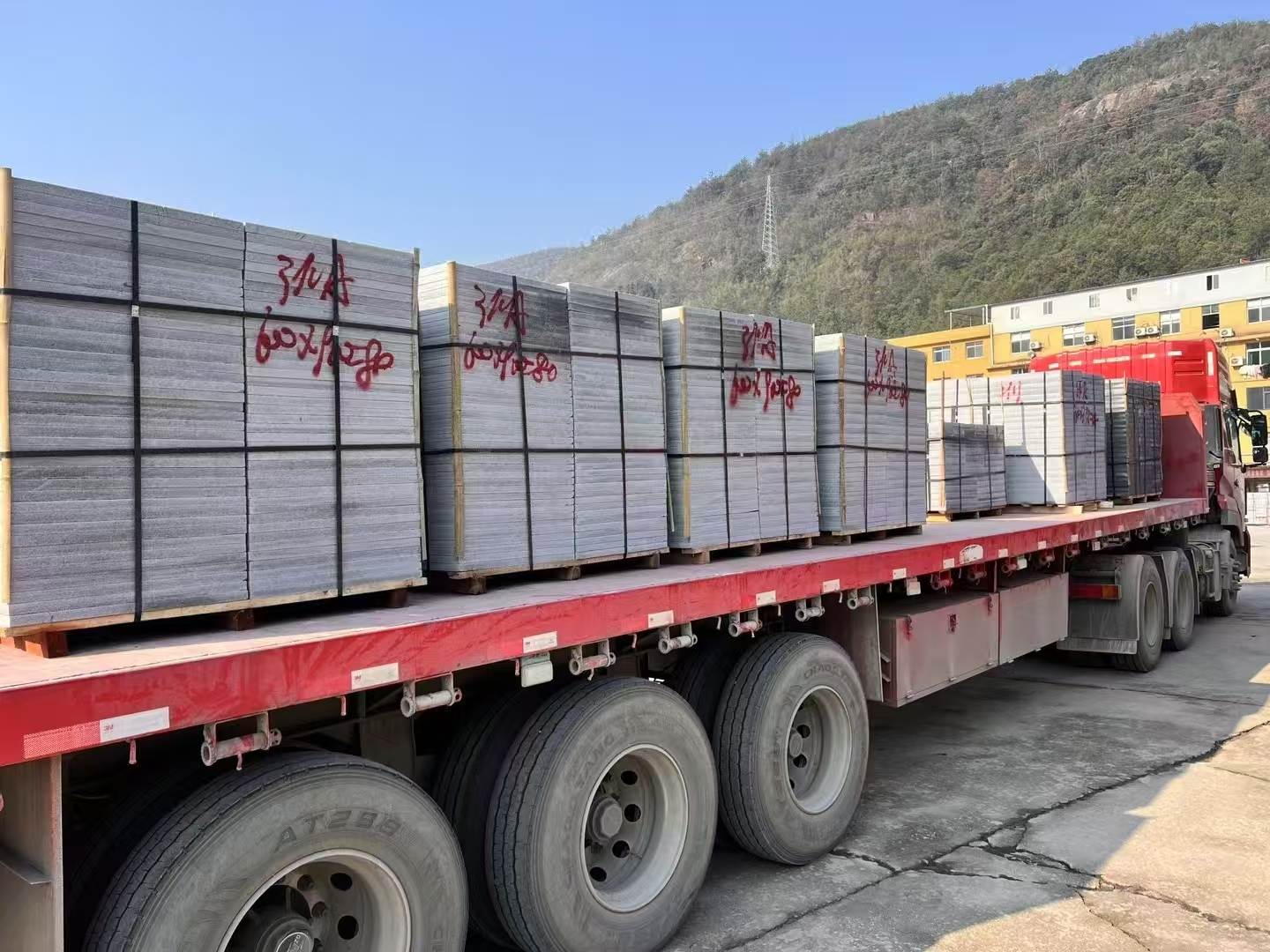 哈尔滨 芝麻灰地铺石出货日常