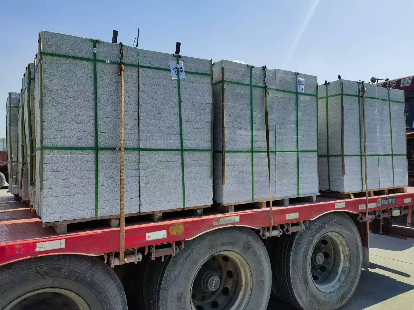 哈尔滨芝麻白花岗岩出货日常地铺石