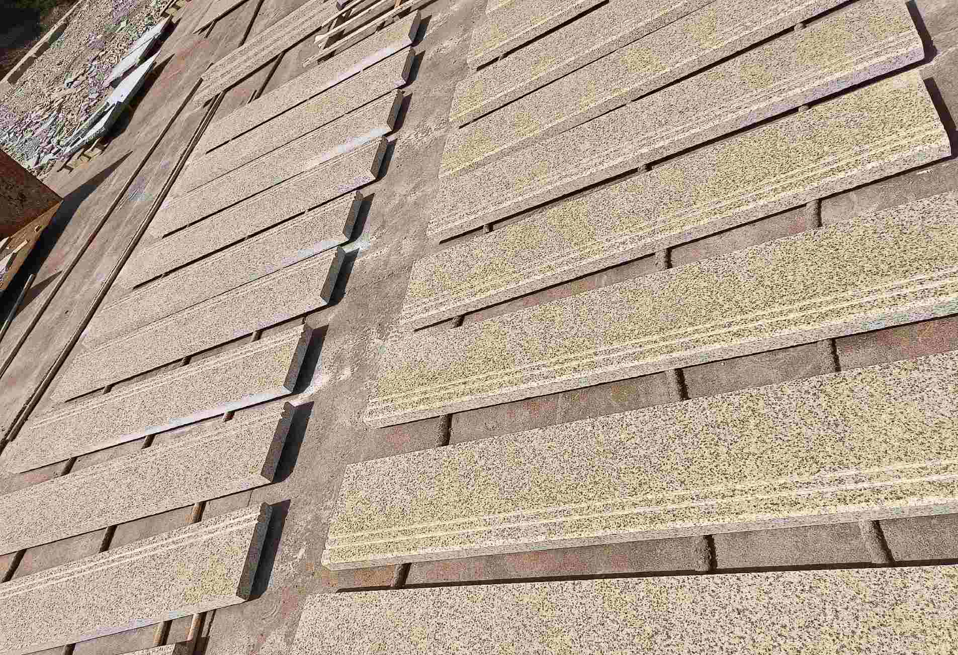 哈尔滨 黄金麻花岗岩光面楼梯踏步