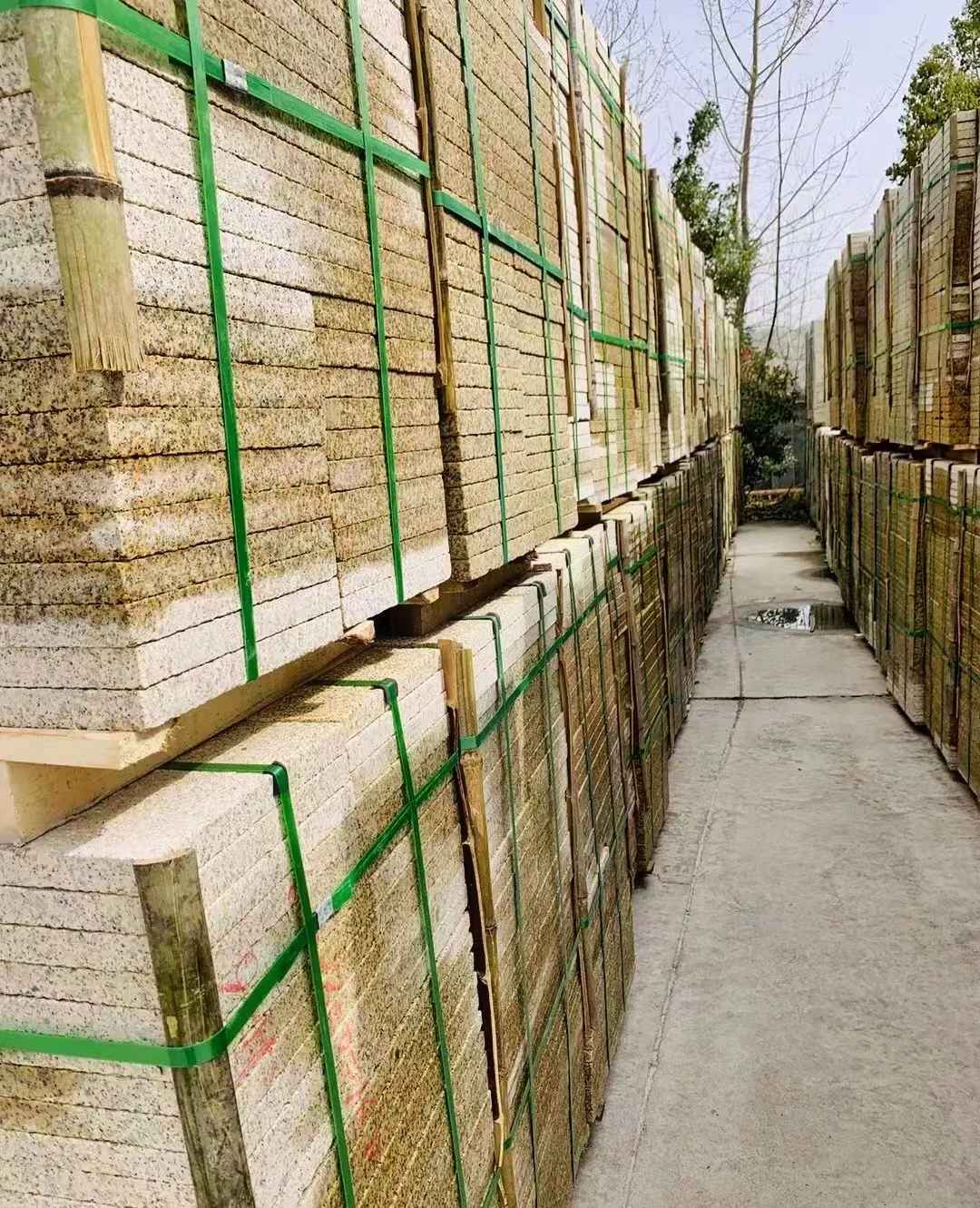 哈尔滨 黄金麻花岗岩荔枝面地铺石