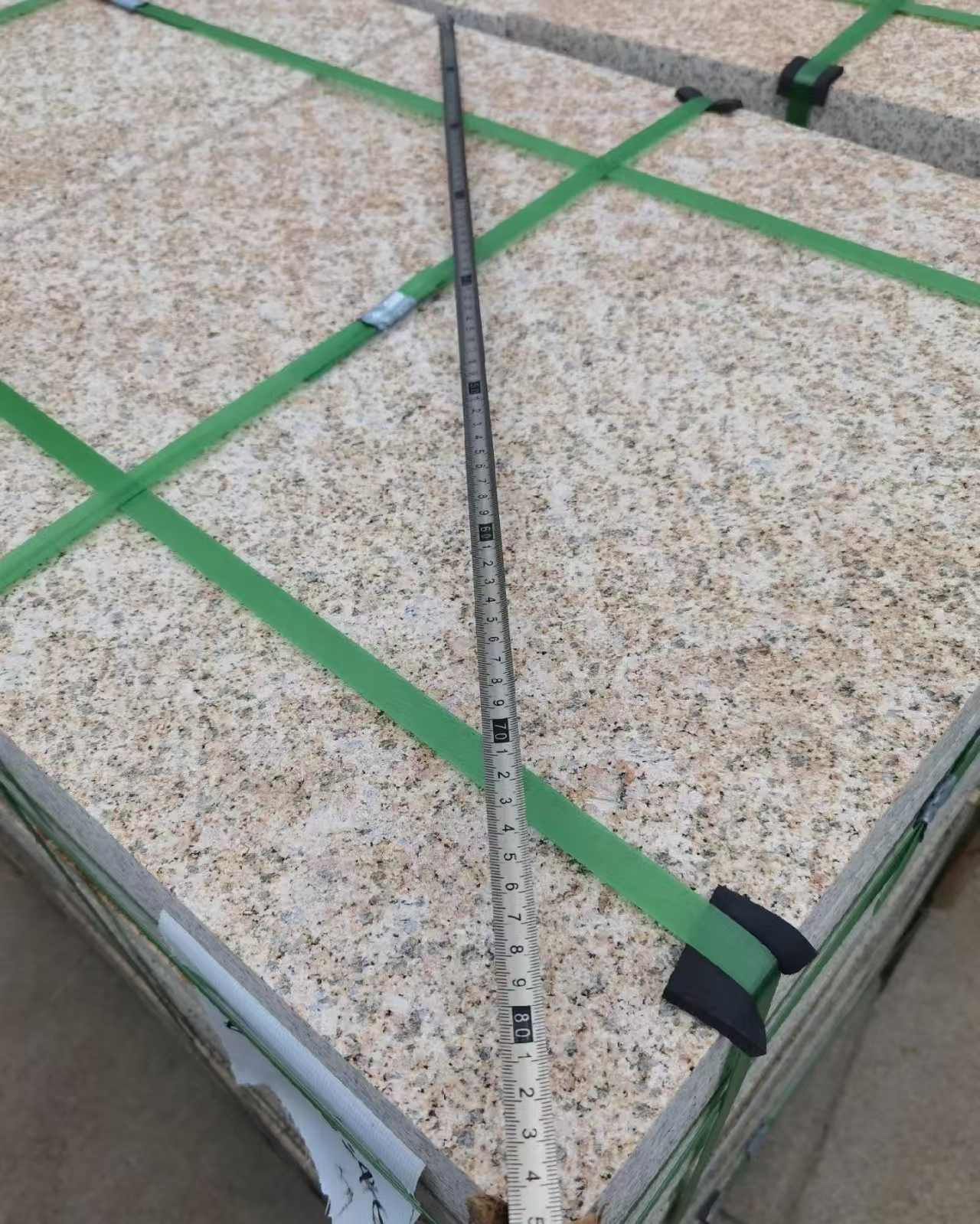 哈尔滨 黄金麻火烧面地铺石