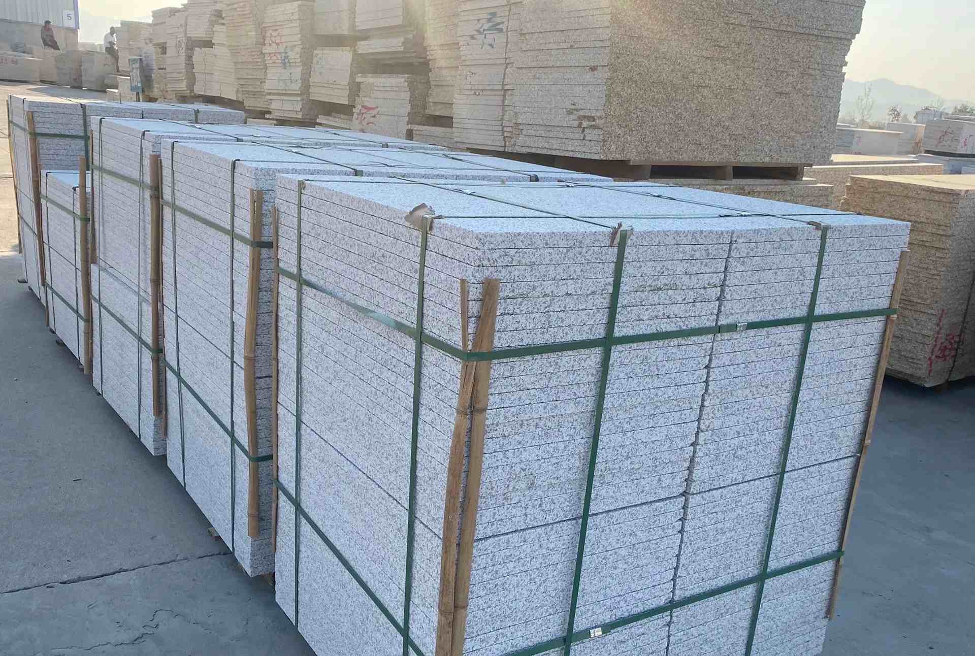 哈尔滨 白麻花岗岩荔枝面地铺石