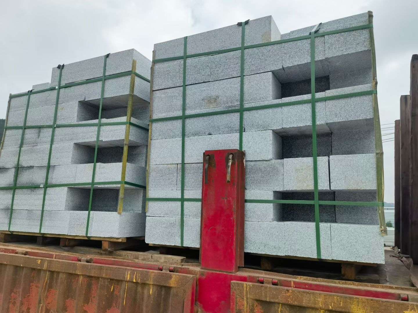 哈尔滨 芝麻白花岗岩路沿石，平石，路侧石，马路牙子，路缘石，立缘石，平缘石等